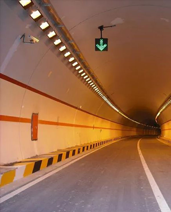 雙波段圖像型火災(zāi)探測器的工作原理與技術(shù)特點