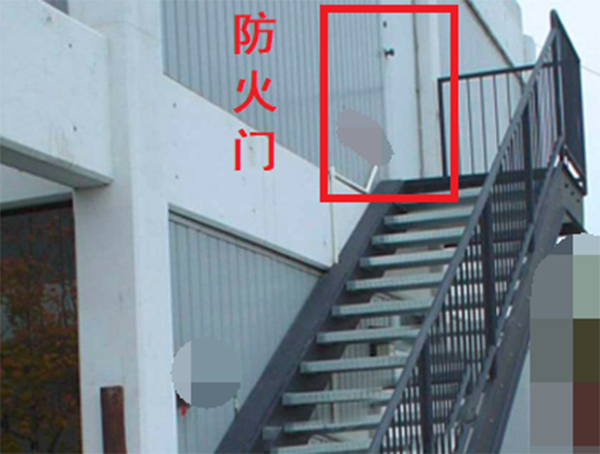 【官方回復(fù)】增加室外疏散樓梯的建議(附室外樓梯新舊規(guī)范對比)