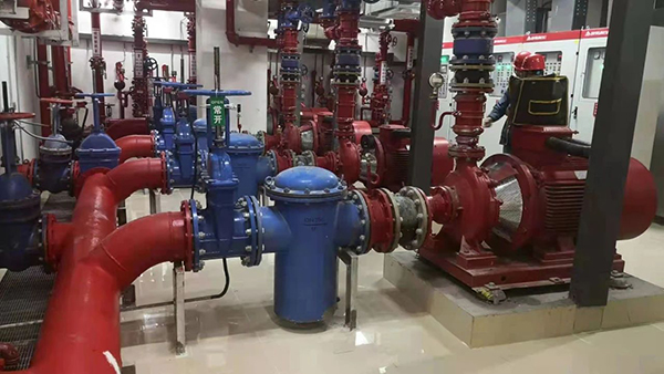 消防水泵吸水管是否需要設(shè)置過濾器？